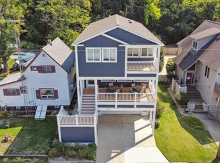 622 Vine St, Saint Joseph, MI