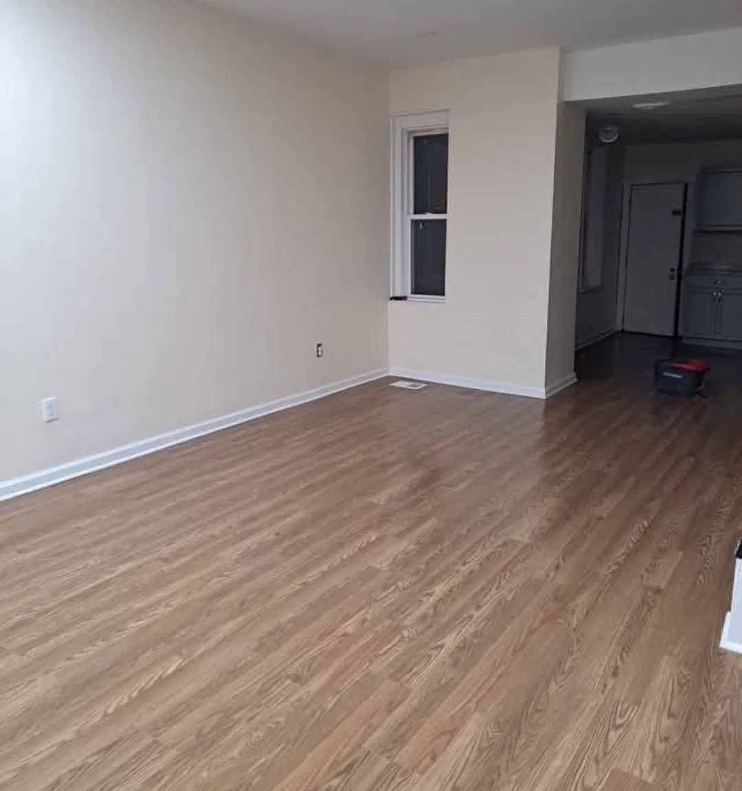 3 bed, 1.5 bath, 1302 sqft, $1,900 — Photo 4