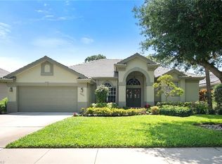 6565 Chestnut Cir, Naples, FL 34109