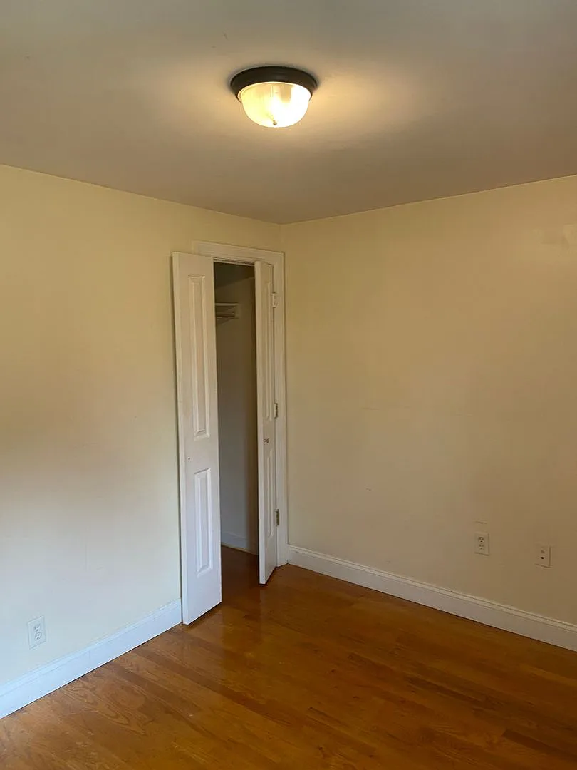 1925 Carrington St. — Photo 2