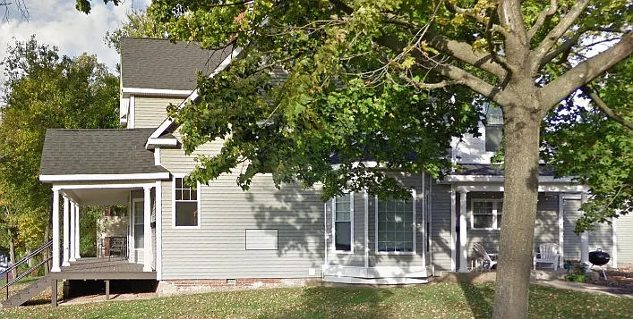 158 College Ave #5