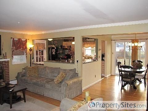 2nd image of 180 Livingston Ave