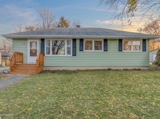1732 Roanoak Ave, Aurora, IL