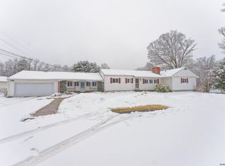 2 Perry Ln, Cambridge, NY 12816