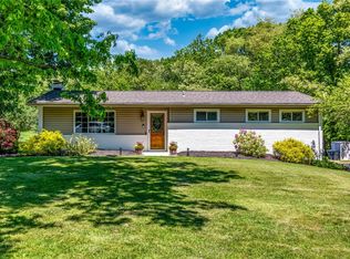 8623 Peters Rd, Cranberry Township, PA 16066
