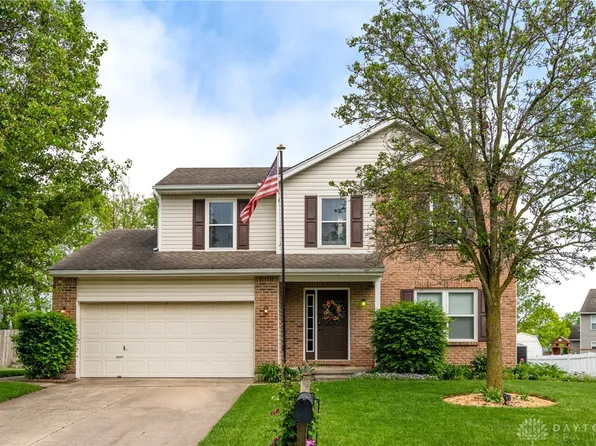 327 Sagebrush Dr, Clayton, OH 45315