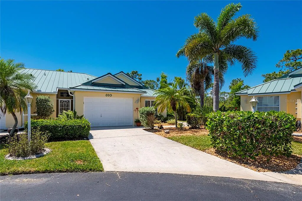 2 bed, 2.0 bath, 1162 sqft, $3,800 — Photo 2