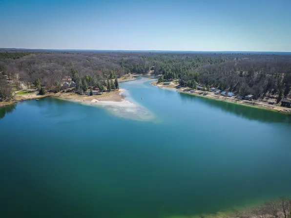 6583 W Eastlake Dr, Baldwin, MI 49304