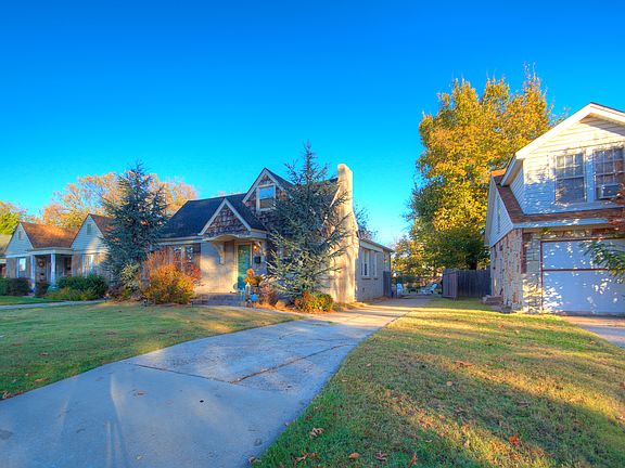 3rd image of 2233 NW 30th St
