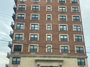 26 W Broadway Blvd #301, Long Beach, NY