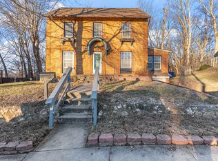 9 Riverside Dr, Boonville, MO 65233