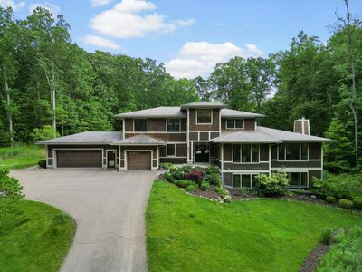 3867 Hawk Crest Rd, Ann Arbor, MI, 48103