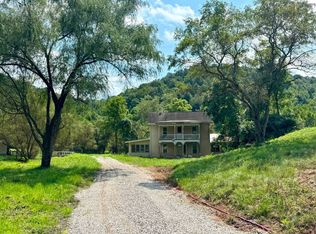 1548 Providence Rd, Elizabeth, WV 26143