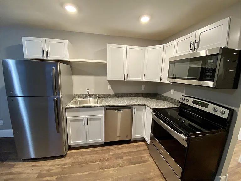 201 West Ave #14 — Photo 10