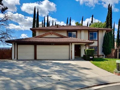 Ln, Granada Hills, CA, 91344