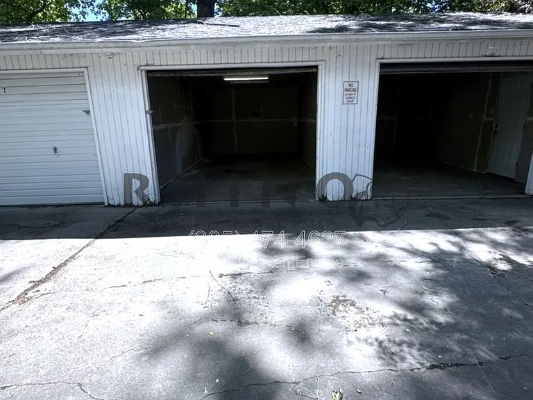 2487 S 800 E Garage 3 #4-& — Photo 4