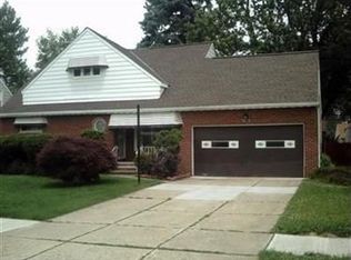 18213 Dalewood Ave, Maple Hts, OH
