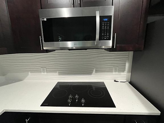3rd image of 825 Constellation Dr
