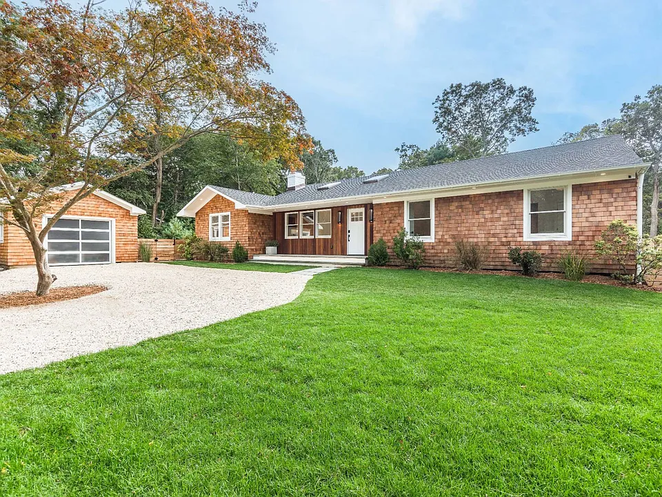 38 Sandra Rd