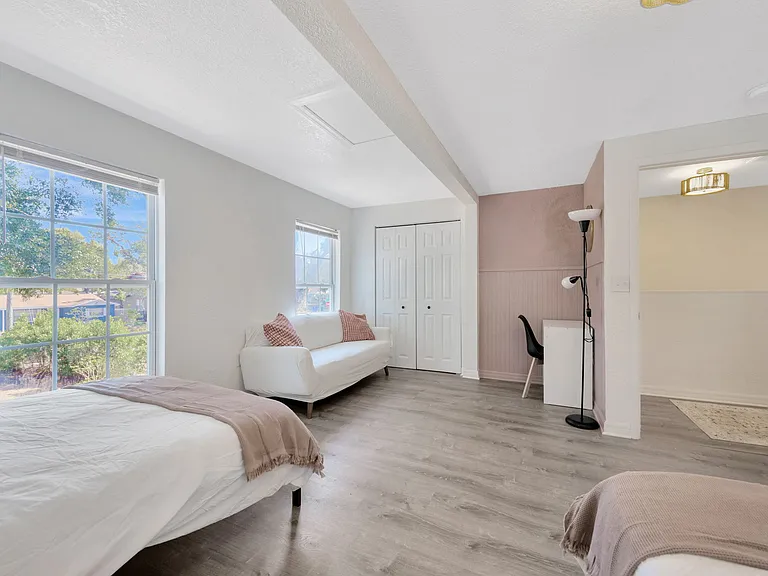 1215 E New Orleans Ave — Photo 30