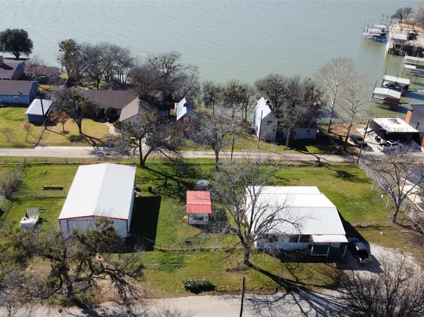 205 Evans St, Bridgeport, TX 76426