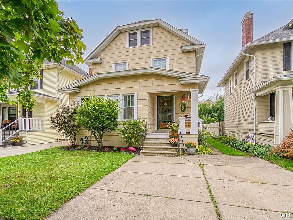 1st image of 151 Frontenac Ave
