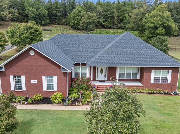1707 Holloway St, Morrilton, AR 72110