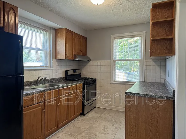 5716 Davey St — Photo 3