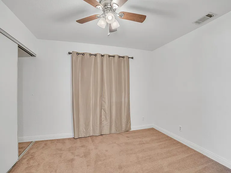 2304 Chatfield Dr — Photo 17