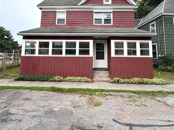 2nd image of 3 Parsons St