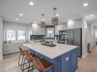 8439 Rice Lake Rd, Osseo, MN 55369