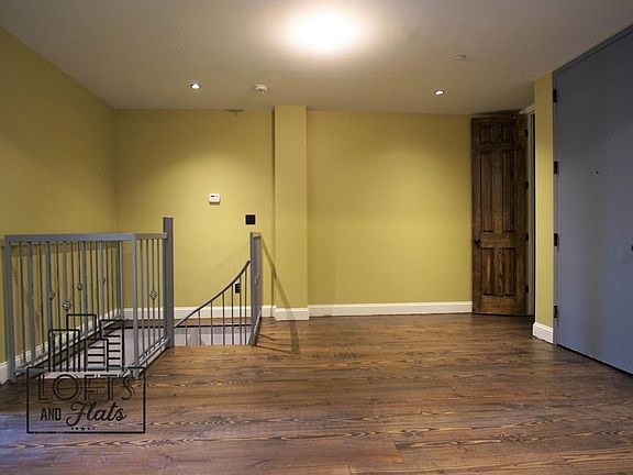 4th image of 1027 President St #B1