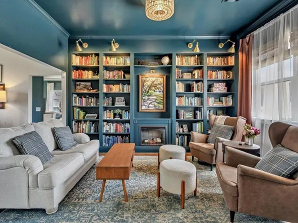 15909 Stillmeadows Dr, Edmond, OK 73013