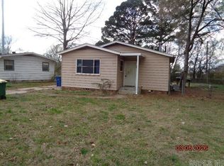 207 Shamrock Dr, North Little Rock, AR 72118