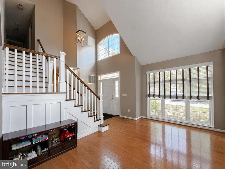 23118 Silverberry Way — Photo 7