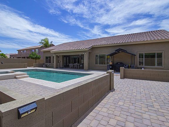 4th image of 15432 W Christy Dr