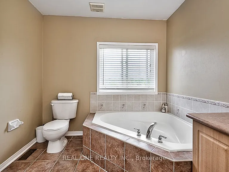 5881 Blue Spruce Ave — Photo 16