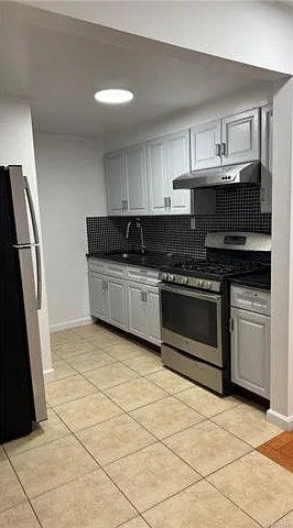 2 bed, 2.0 bath, 760 sqft, $2,950 — Photo 1