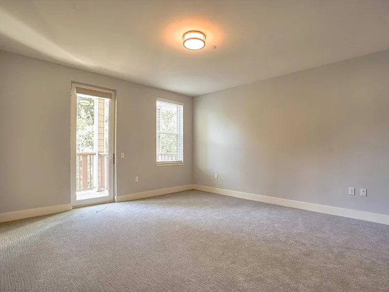 33 North Apartments — Photo 6