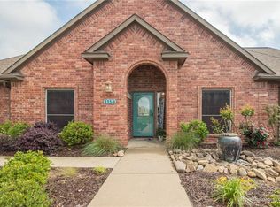 1159 W Oaklawn Dr, Terrell, TX 75160