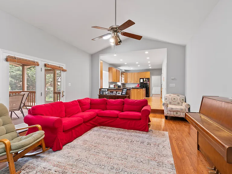 46450 Saffron Ct — Photo 12