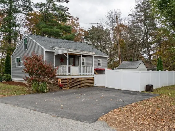 49 Mill Street, Epping, NH 03042