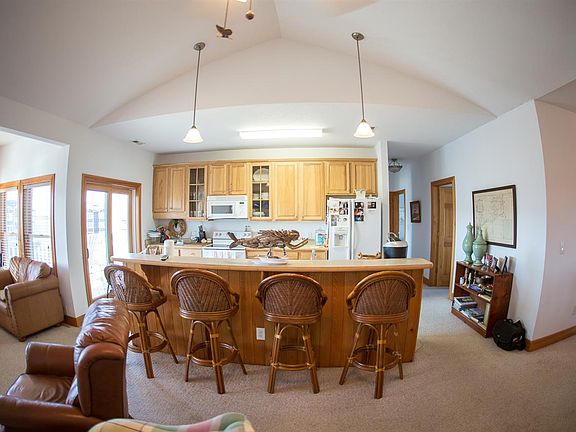 4th image of 905 S Bay Club Dr #905
