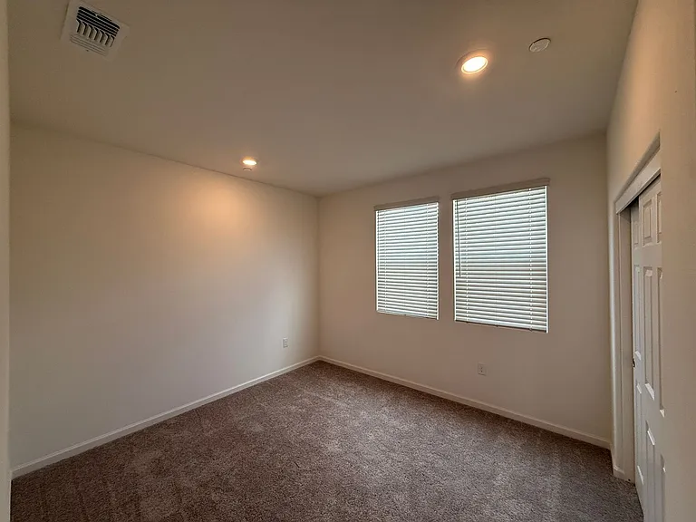 632 Rock Crest Ave — Photo 9