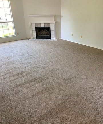 3rd image of 6876 Moss Ln