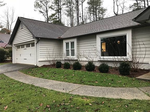 2nd image of 2594 Hearthstone Cir