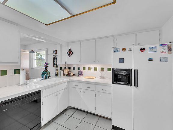 3rd image of 3221 E Golf Boulevard