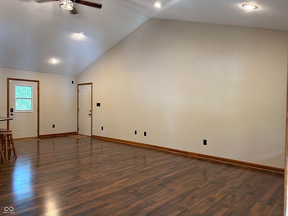 4th image of 1101 W Slacks Lake Dr