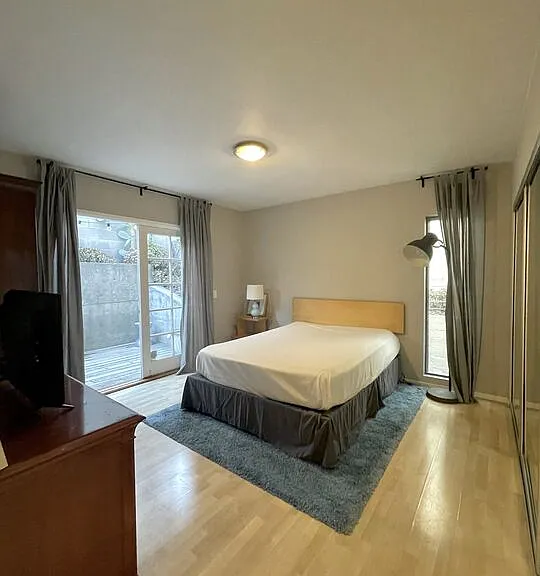1145 Larrabee St #3 — Photo 7