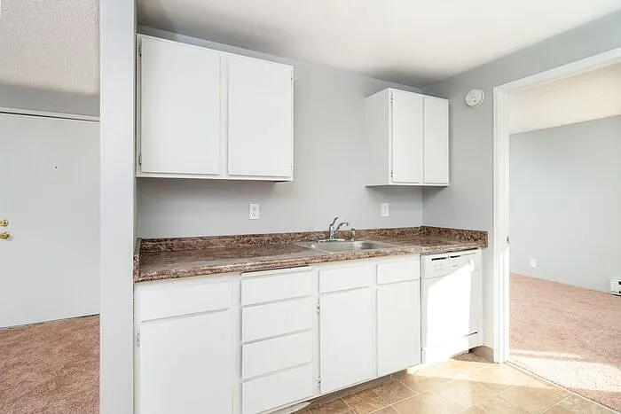 8332 SW 21st Ave #1 — Photo 7
